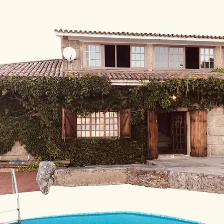 Casa Fenteiras Holiday home *